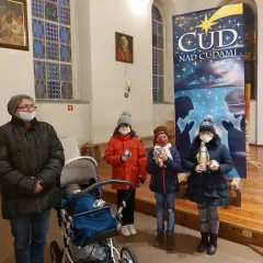 Dlaczego warto chodzić do kościoła? Odkryj korzyści dla duszy