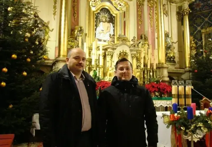 Sanktuarium Bielany: Historia, Cudowny Obraz i Religijne Tradycje