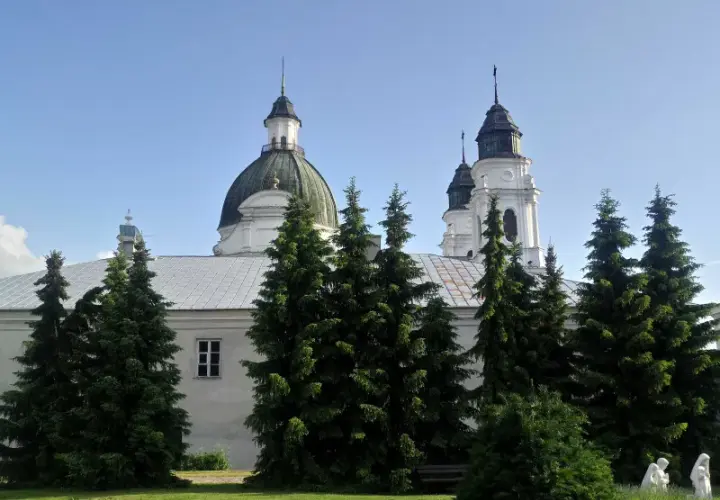 Sanktuarium Chełm: Historia, architektura i duchowe wydarzenia
