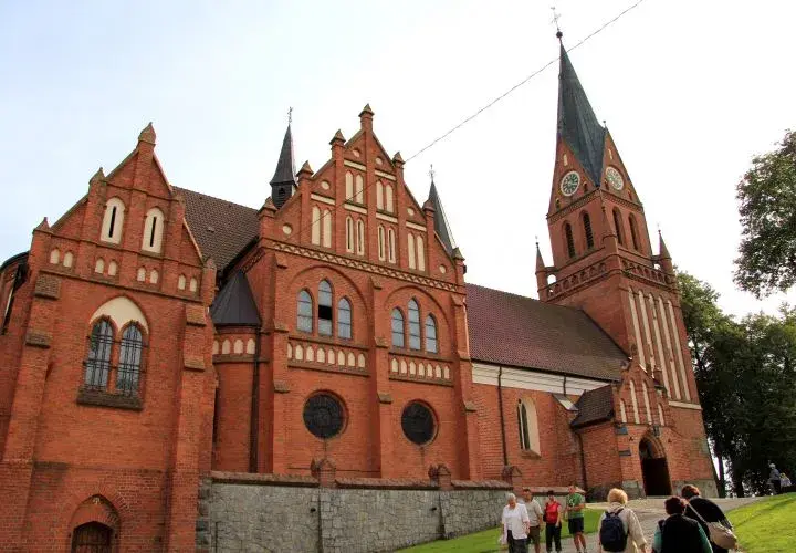 Historia sanktuarium w Gietrzwałdzie: Objawienia, znaczenie i tajemnice