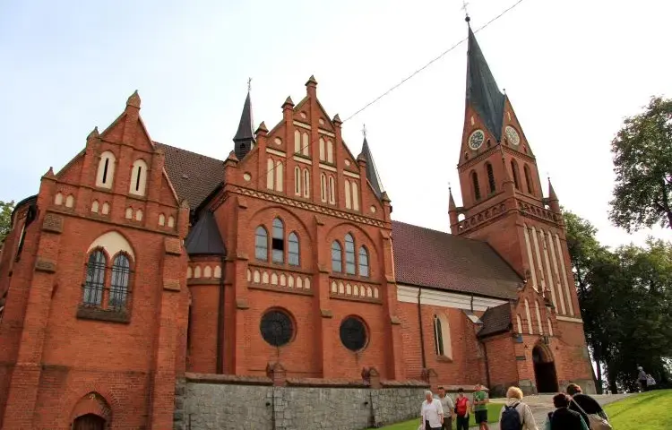 Historia sanktuarium w Gietrzwałdzie: Objawienia, znaczenie i tajemnice