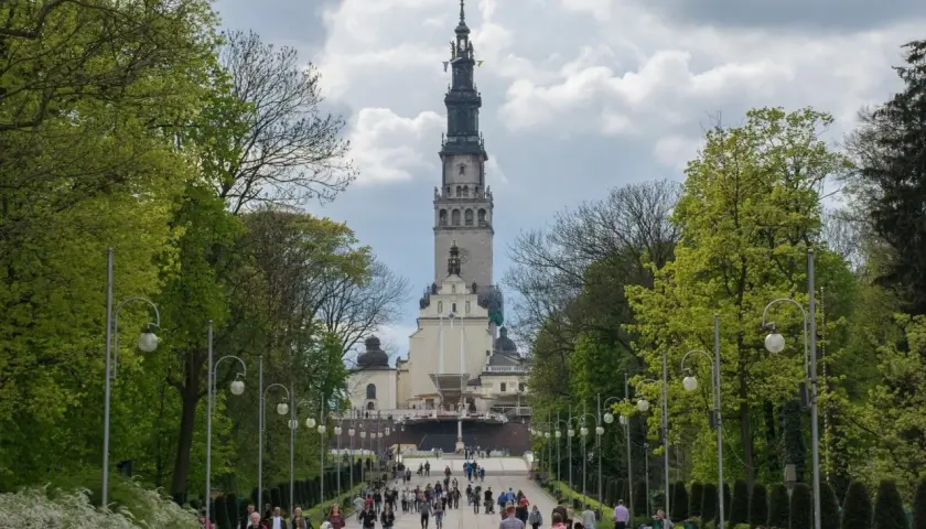 Najważniejsze sanktuaria maryjne w Małopolsce, które warto odwiedzić