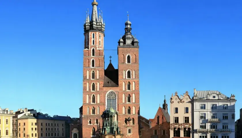 Gdzie jest kościół mariacki? Odkryj jego lokalizację i historię