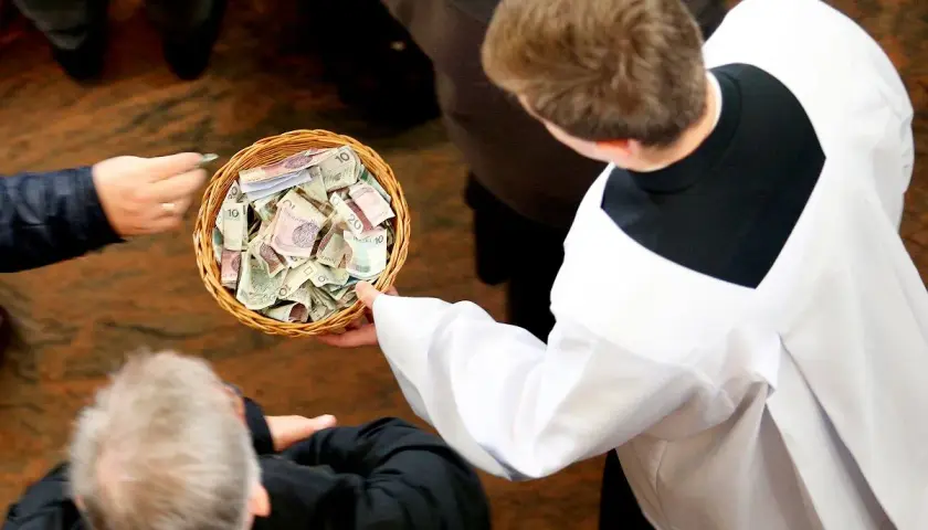 Skąd kościół ma pieniądze? Odkryj nieznane źródła finansowania