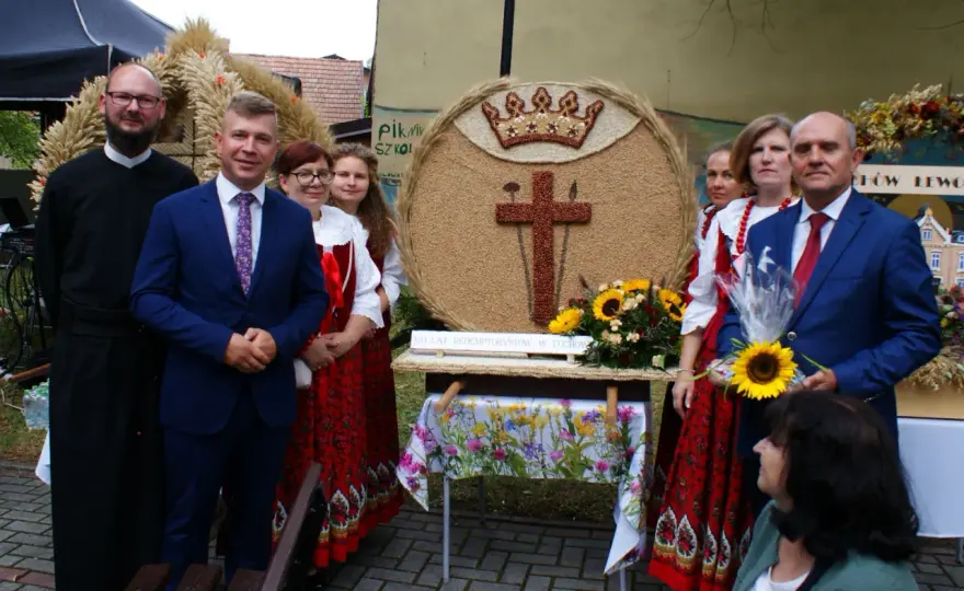 Sanktuarium Tuchów: historia, modlitwy i pielgrzymki w sercu Polski