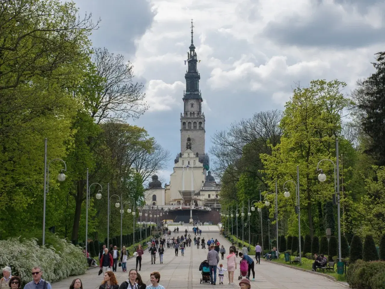 Najważniejsze sanktuaria maryjne w Małopolsce, które warto odwiedzić